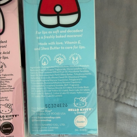 The Crème Shop x Hello Kitty Macaron Lip Balm - Pink & Blue - Picture 4 of 5